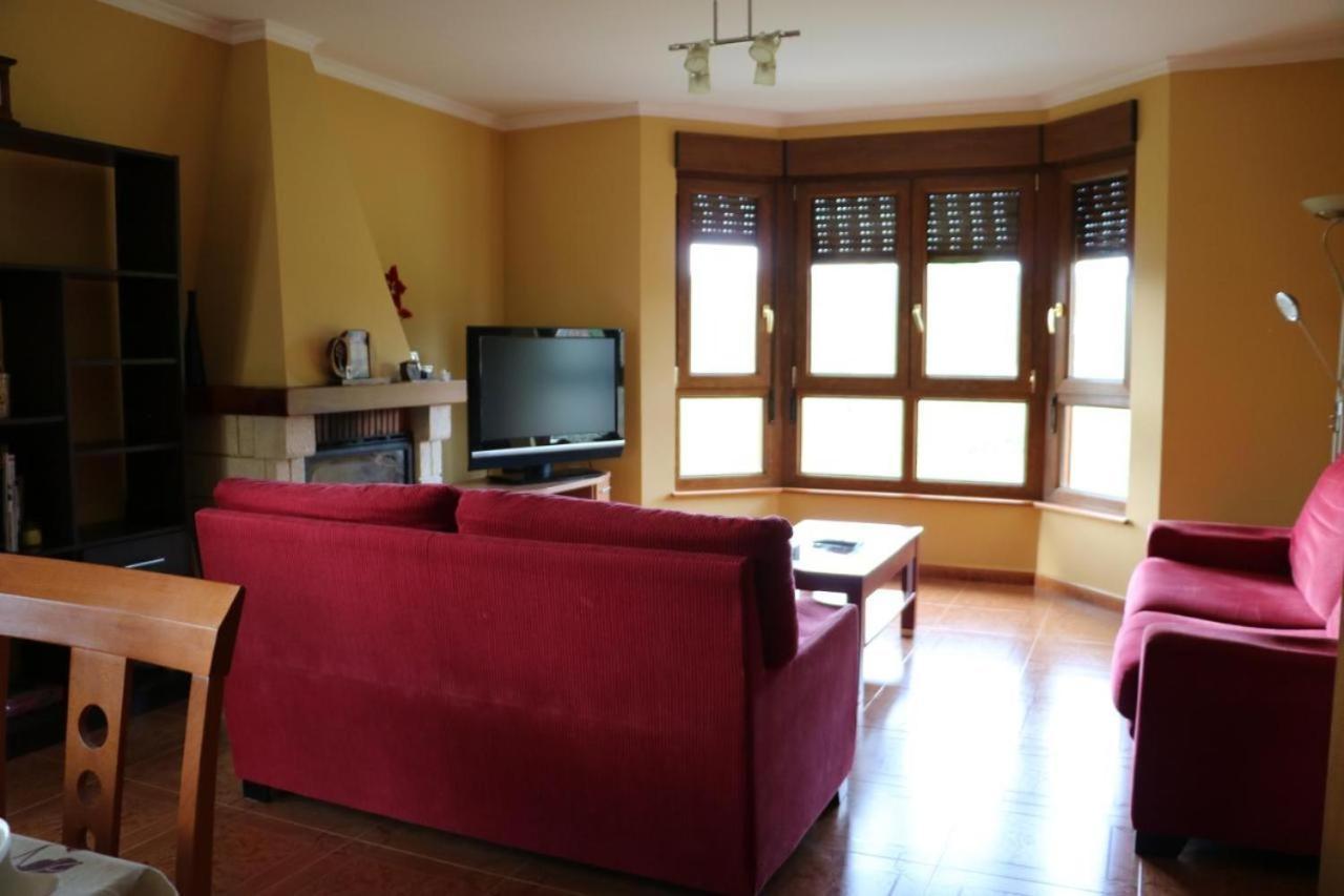Apartamentos Rurales Andrea 利亚内斯 外观 照片